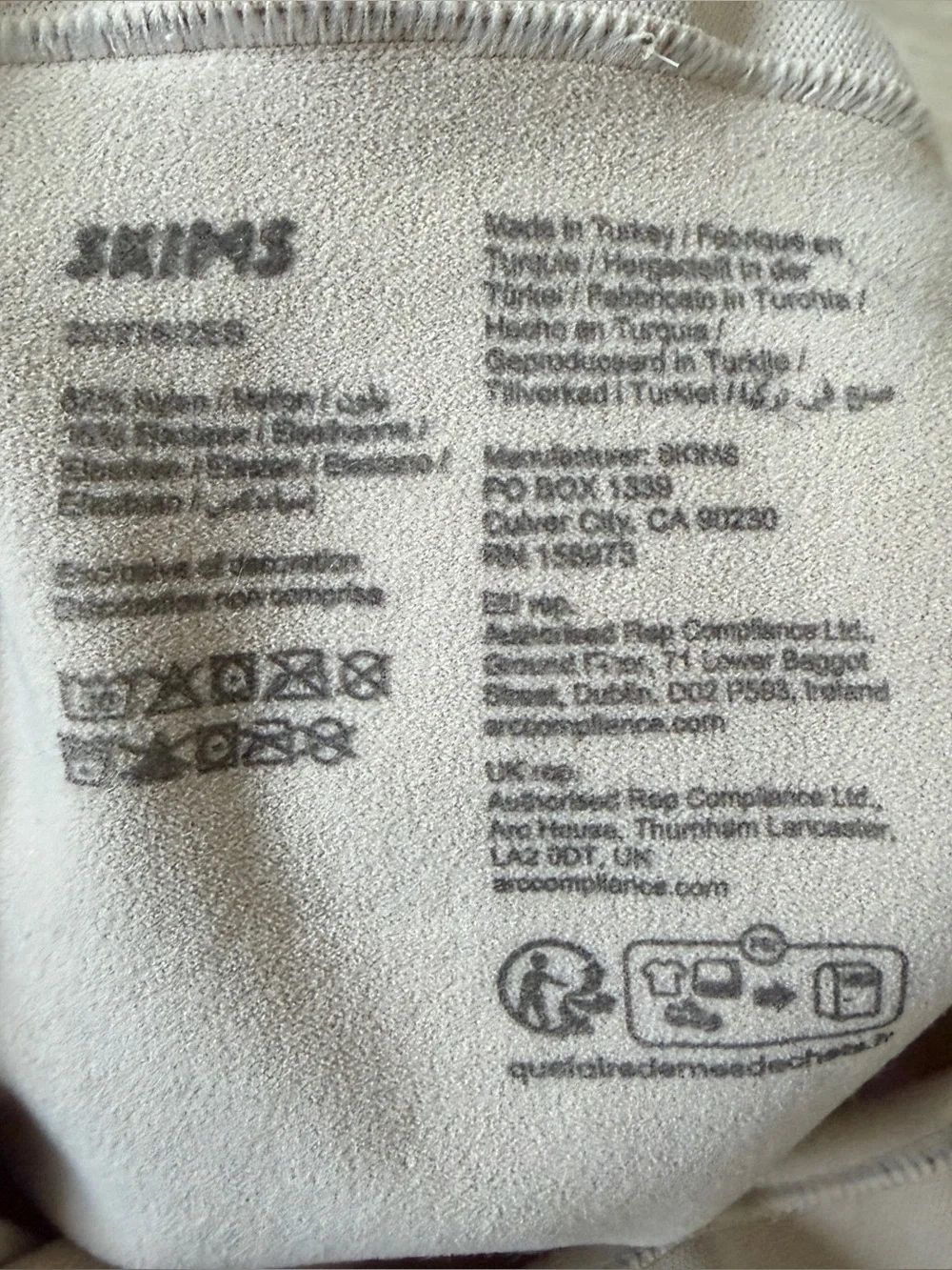SKIMS Sculpting Mid Thigh Shaper Shorts Nude Beige Sz 2X Seamless Shapewear*K19